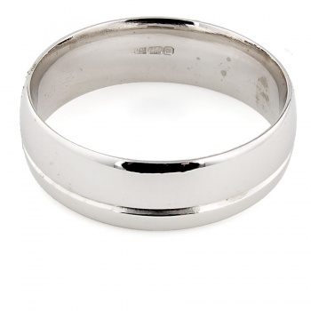 18ct White Gold 5.3g Wedding Ring Size P